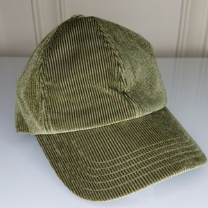GAP Accessories - NWOT Gap Corduroy Adjustable Baseball Hat - green GAP Accessories - NWOT Gap Corduroy Adjustable Baseball Hat - green